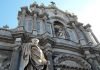 Visitare il centro storico di Catania a piedi Walking tour of the historic center of Catania