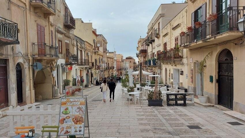 Il Corso Garibaldi a Castellammare del Golfo