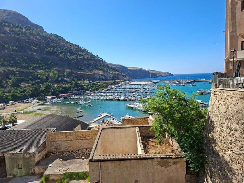 Visuale dalla terrazza panoramica in Corso Giuseppe Garibaldi a Castellammare del Golfo