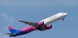 Nuova rotta aerea tra Palermo e Tirana: Wizz Air attiva il volo diretto dal 27 ottobre Un aereo Wizz Air, la compagnia aerea che ha attivato il volo diretto tra Palermo e Tirana