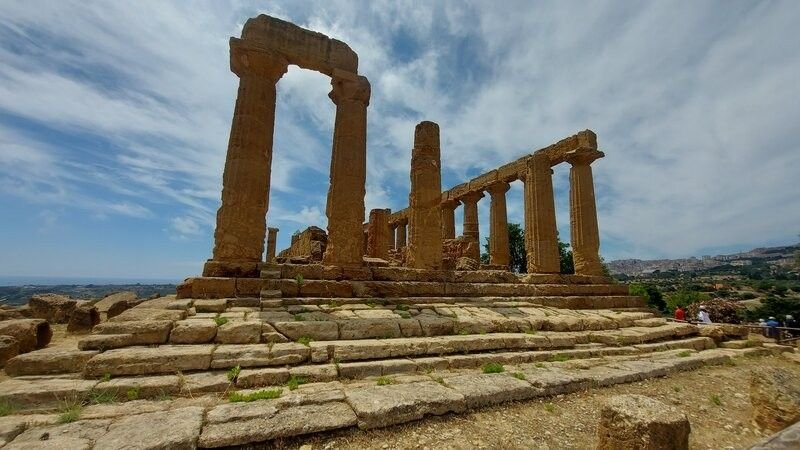 Il Tempio di Giunone (o Tempio di Hera) nella Valle dei Templi di Agrigento