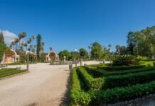 Villa Giulia a Palermo: storia, orari e cosa vedere nel giardino più antico della città La piazza principale di Villa Giulia a Palermo