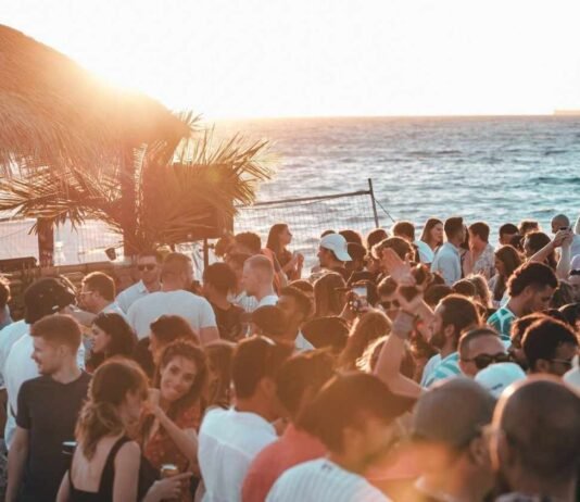 Linosa Sound Escape 2026: dal 4 al 6 settembre il jazz arriva alle Pelagie Il Linosa Sound Escape porterà il jazz in spiaggia a Linosa dal 4 al 6 settembre 2026
